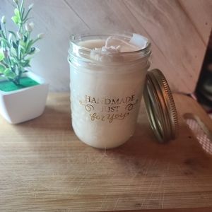Essential oil mason jar soy candle